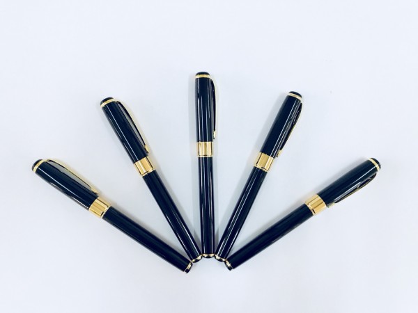 BÚT KÝ MỰC NƯỚC